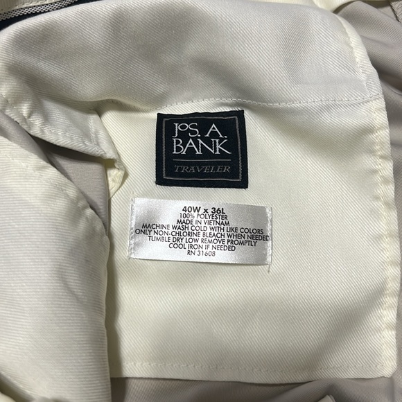 Jos A Bank Traveler pants size 40W x 36L - Picture 6 of 10